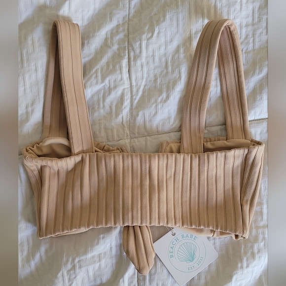 NWT Beach Babe Bikini Top - Picture 3 of 3